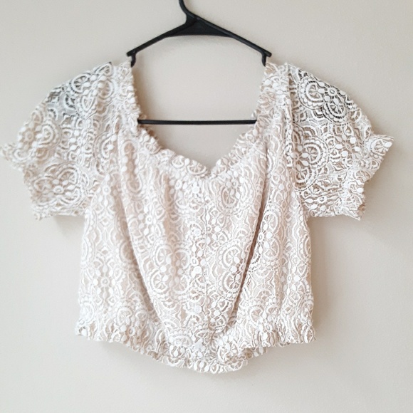 Tops - BUNDLE ONLY:On/off shoulder crop top
